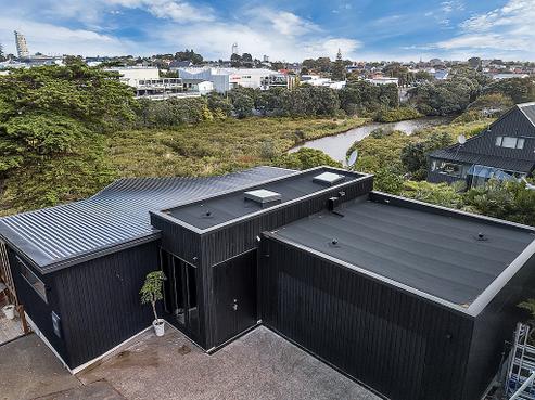 2/21 Rangitoto Terrace, Milford