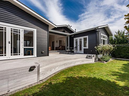 8 Scapa Terrace, Karori