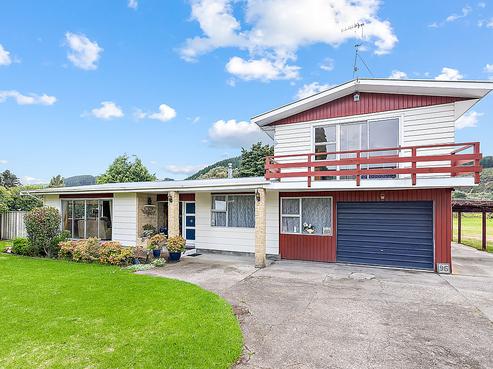 96 Amohia Street, Paraparaumu