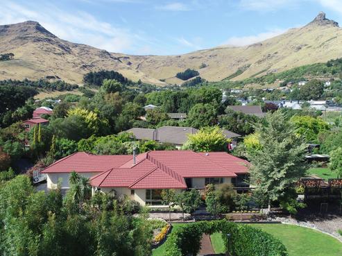 6 Deavoll Place, Heathcote Valley