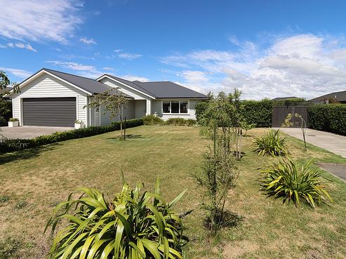 5 Routhan Way, Carterton