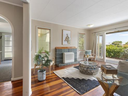 1/1116 Outram Road, Akina