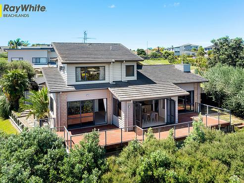 35 Pine Harbour Parade, Beachlands