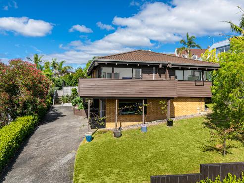 6 Lingham Crescent, Torbay