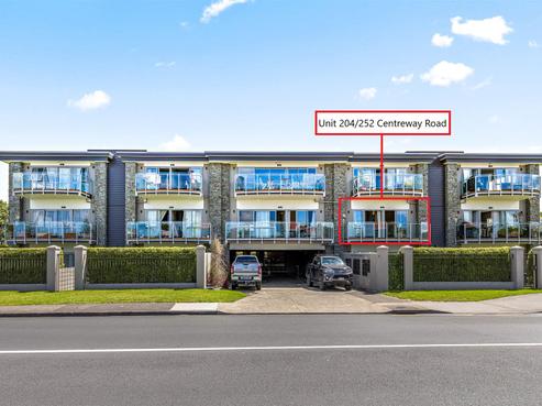 204/252 Centreway Road, Orewa