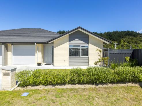 17 Chalfont Road, Silverstream