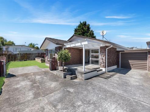 37A Sikkim Crescent, Clover Park