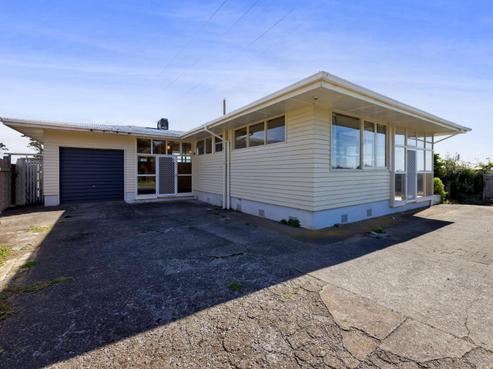 371 South Road, Hawera