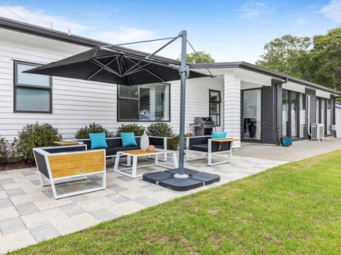 37 Crabb Fields Lane, Riverhead