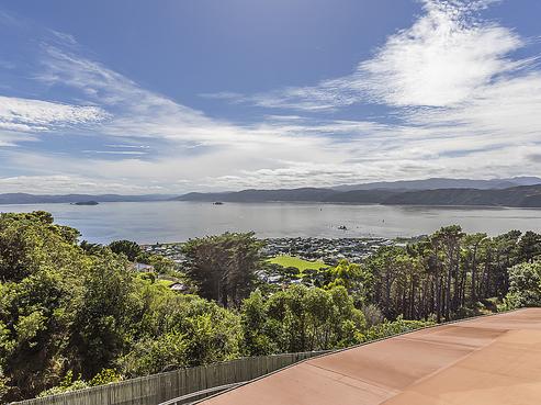 9 Signallers Grove, Strathmore Park