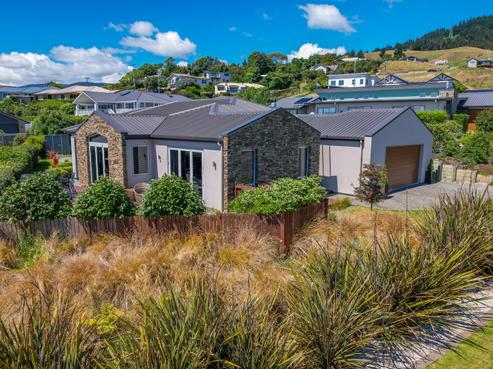 94 Washbourn Drive, Richmond