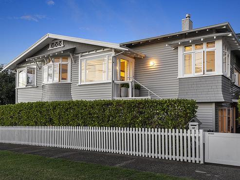 48 Clarence Street, Devonport