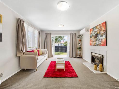 88 Cobham Crescent, Kelston