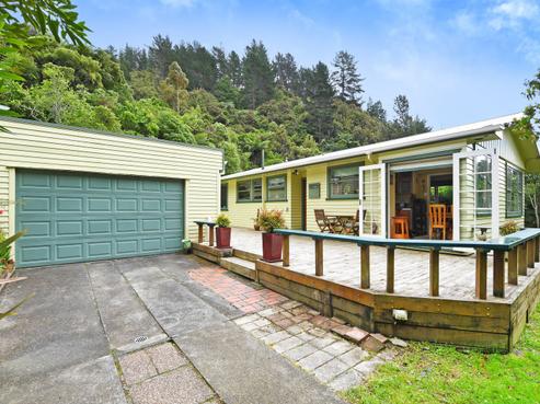 136 Pinehaven Road, Pinehaven