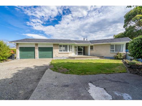 235 Nelson Street, Strathern