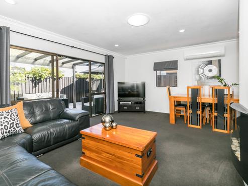 7 Cascade Place, Chartwell