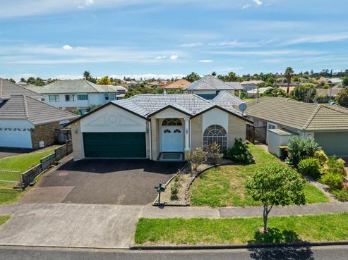 1A Sandalwood Place, Somerville