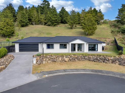 25 Catherin Servant Close, Maunu