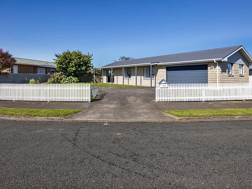 24 Tawa Street, Hawera