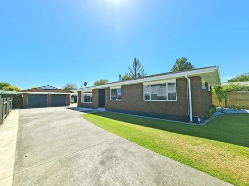 55 Lockhart Avenue, Milson