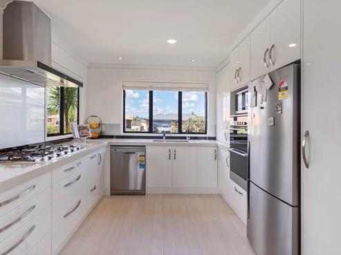 17 Moss Crescent, Takanini