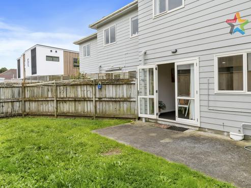 3/8 Waldie Grove, Avalon