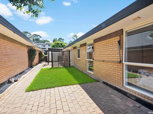 2/12 Northcross Drive, Oteha