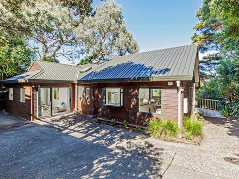 13B Limmer Place, Browns Bay