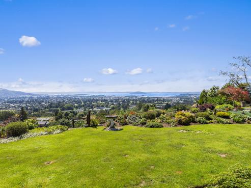 16 Henare Place, Tihiotonga