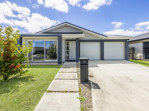 19 Hollowout Street, Takanini