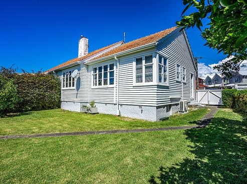 41 Waterbank Crescent, Waterview