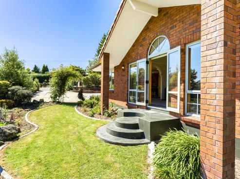6 Chatham Street, Waihola