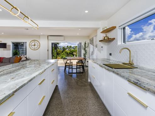 140 Deep Creek Road, Torbay