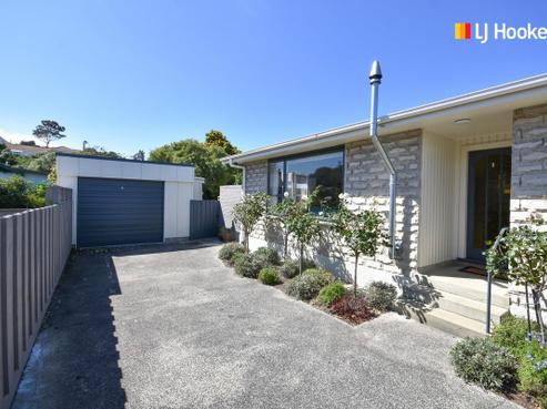 13B Royal Crescent, Saint Kilda