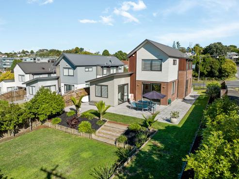 13 Castledine Crescent, Glen Innes