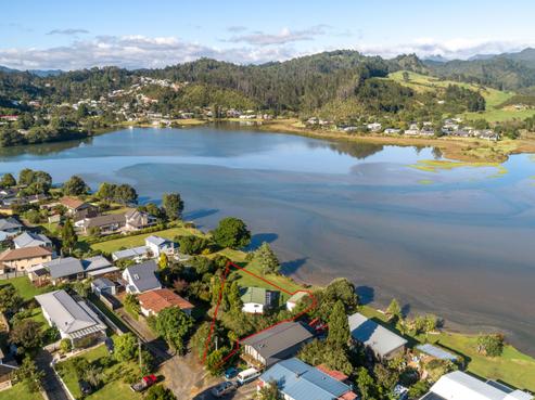 18 Daphne Road, Tairua