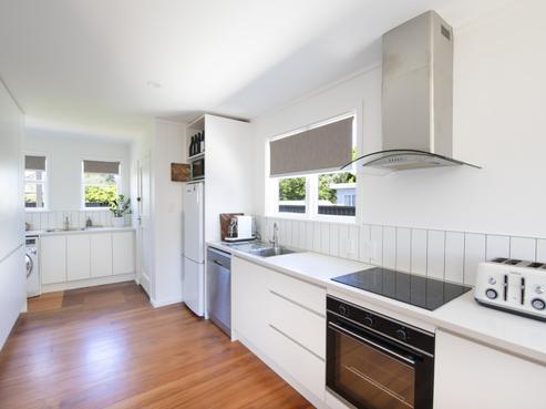 9 Barton Avenue, Marewa