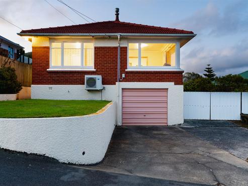 138 Easther Crescent, Kew