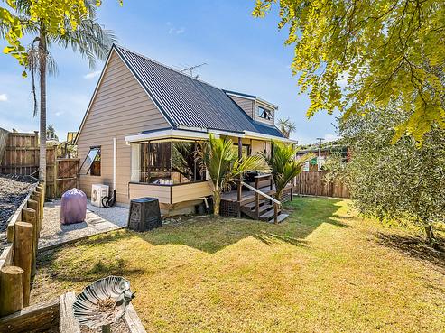 568 Whangaparaoa Road, Stanmore Bay