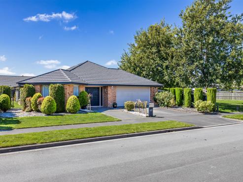 40 Burbank Drive, Aidanfield