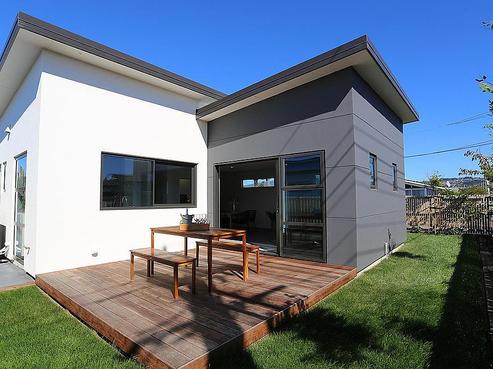 15 Bay View Road, South Dunedin