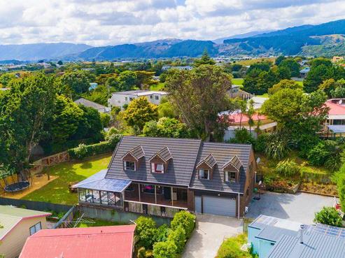 12 Alexander Road, Raumati Beach