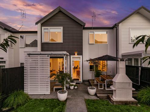 3 Watermill Lane, Silverdale
