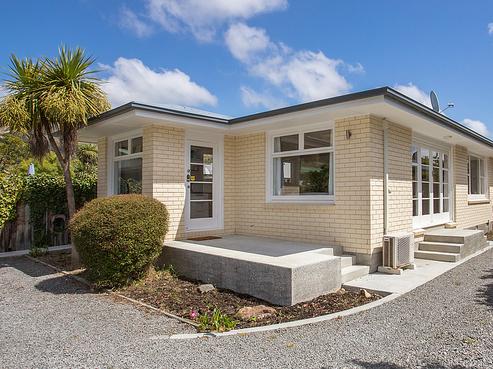 11B Bay View Road, Moncks Bay