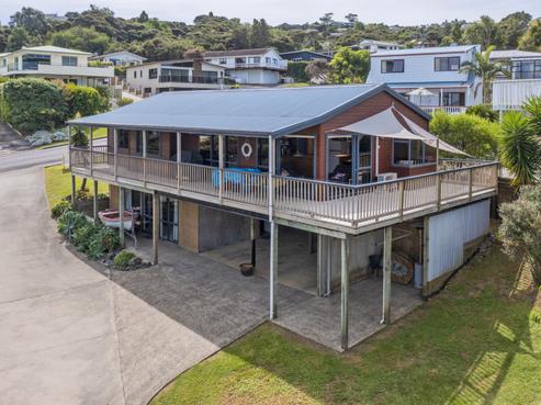 15B Centennial Drive, Whitianga