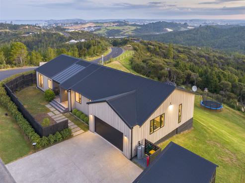 240 Hillcrest Road, Wainui