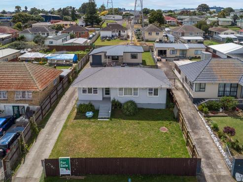 19 Fisher Crescent, Otara