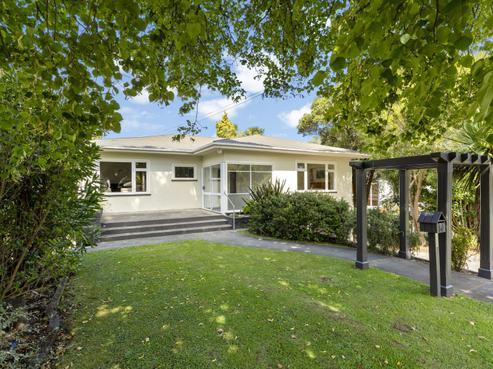 6A Brassey Road, Saint Johns Hill