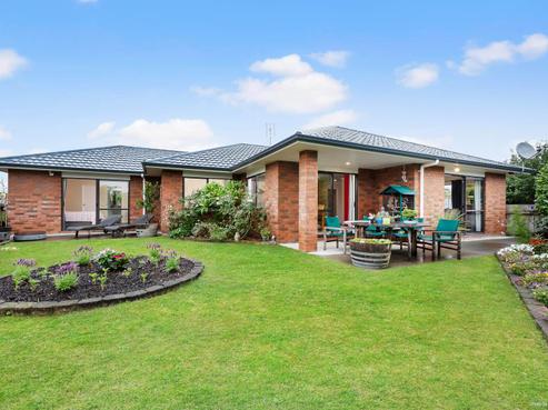 9 Wroxton Place, Waiuku
