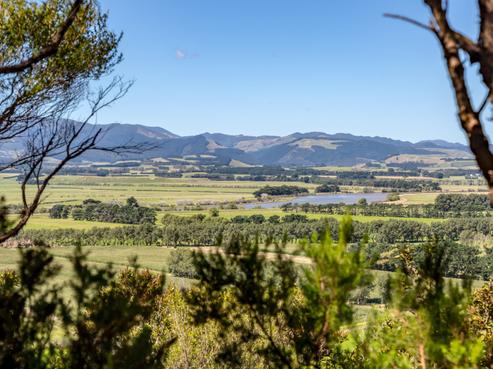2943 Western Lake Road, Featherston